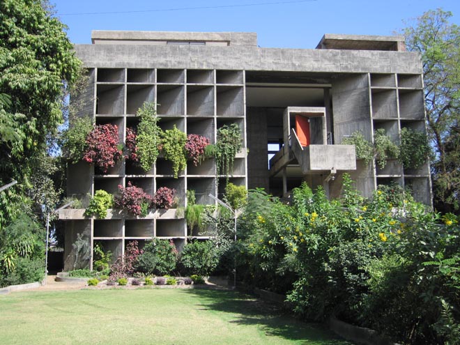 01 Millowner's Association Building von Le Corbusier, Ahmedabad
