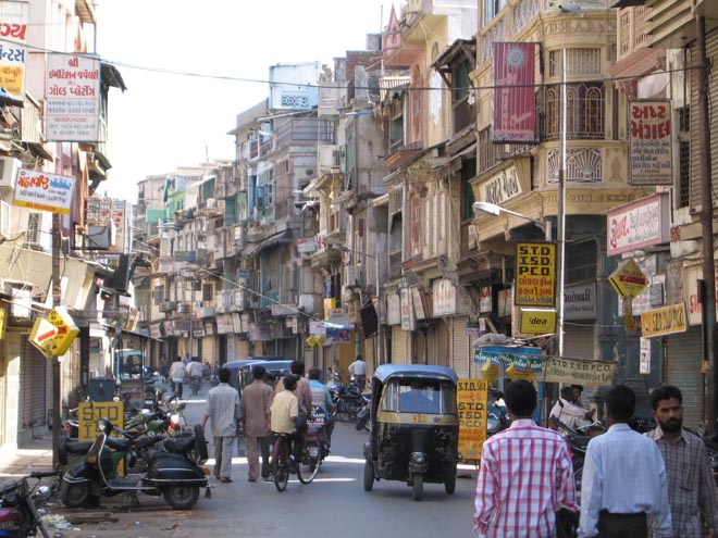 15 in der Altstadt von Ahmedabad